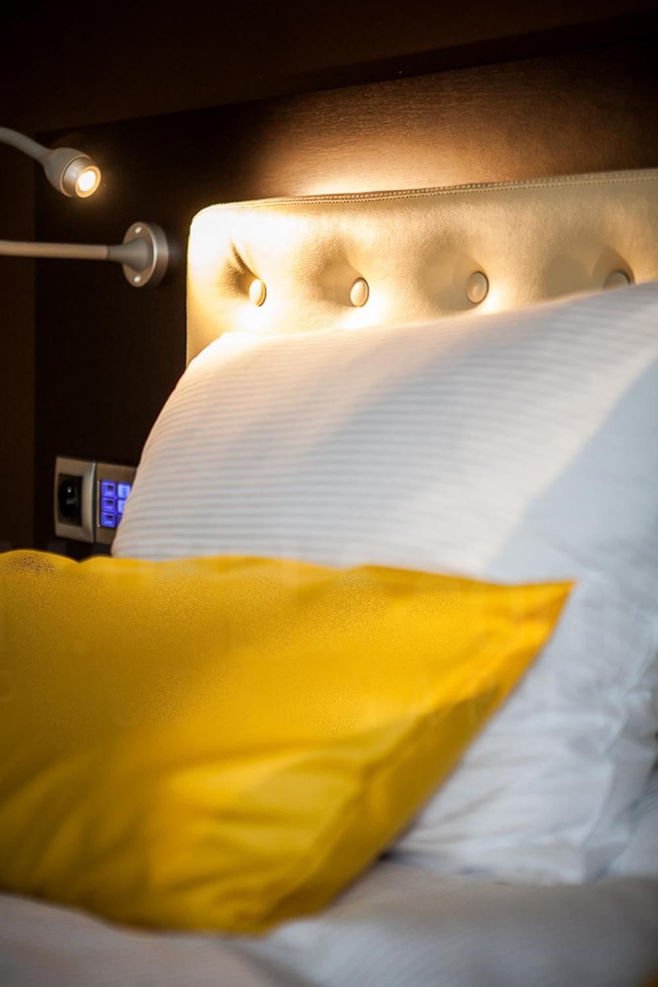 Hotel Eclipse Domasław Chambre photo