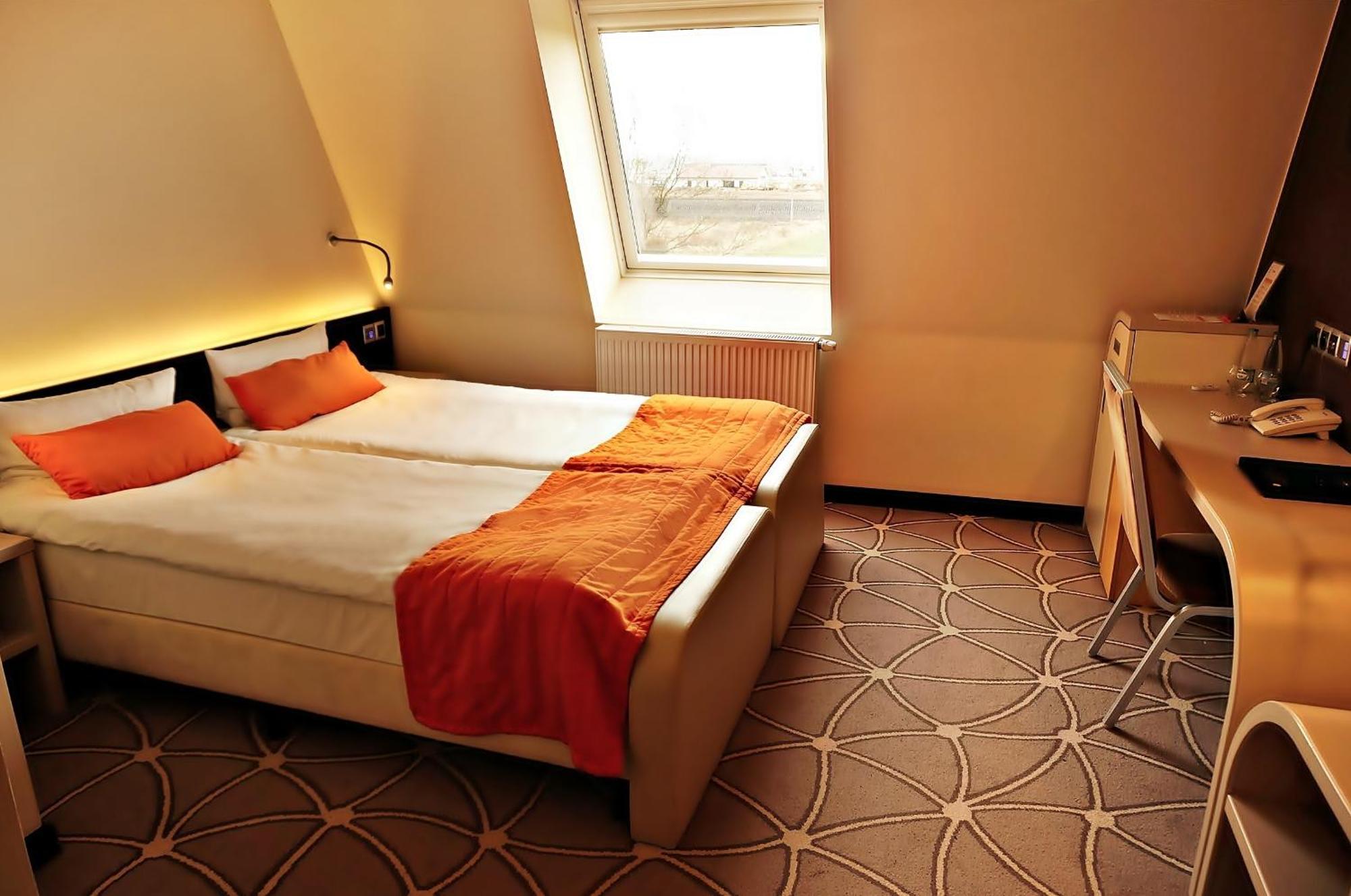 Hotel Eclipse Domasław Chambre photo